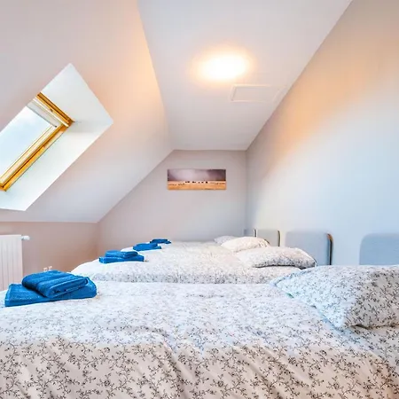 Grande Maison Avec Piscine Et Jacuzzi A La Campagne
