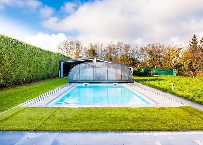 펜션 Grande Maison Avec Piscine Et Jacuzzi A La Campagne *