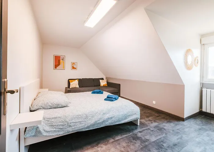 Grande Maison Avec Piscine Et Jacuzzi A La Campagne 데스프브레