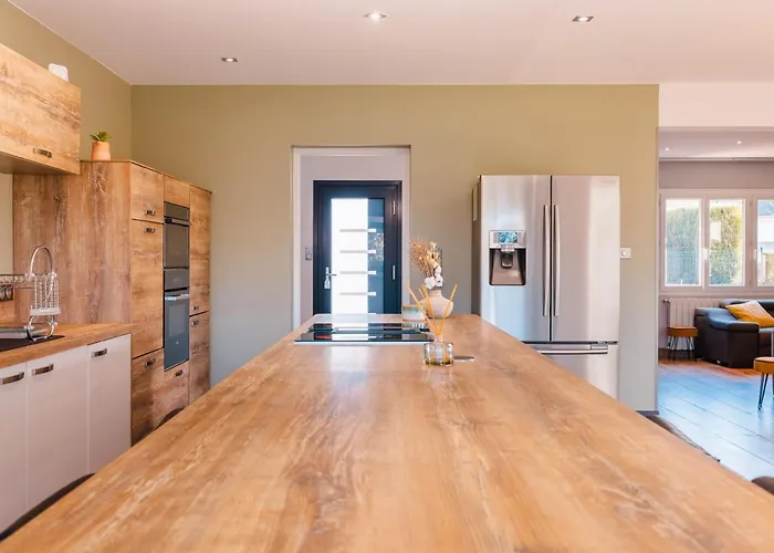 Grande Maison Avec Piscine Et Jacuzzi A La Campagne *